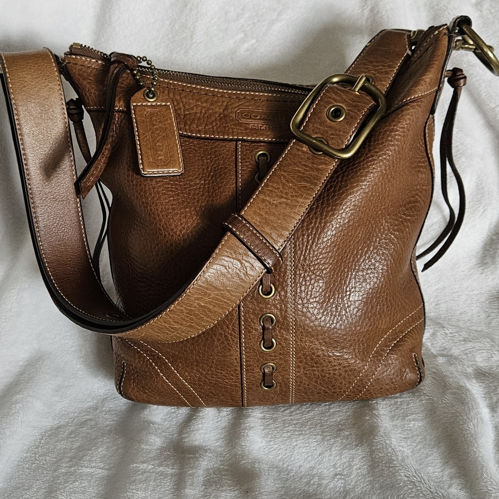 Coach #10399 Chelsea Tan laced Pebbled leather w/Brass Hardware vintage 1941